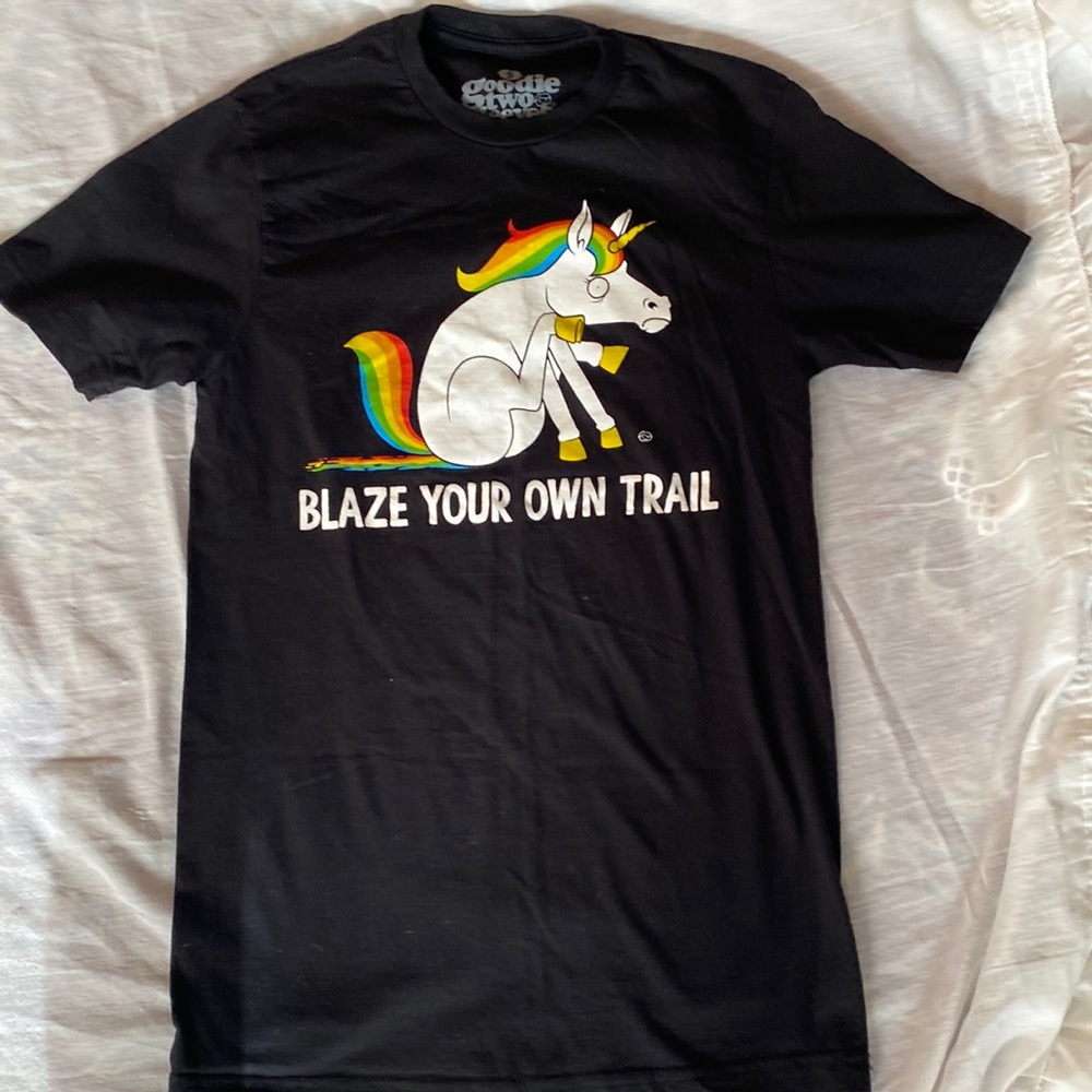 Novelty Unicorn T-shirt Size S